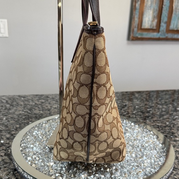 Coach Brown Signature Canvas Tote with Dark Brown Trim EUC - Picture 11 of 16